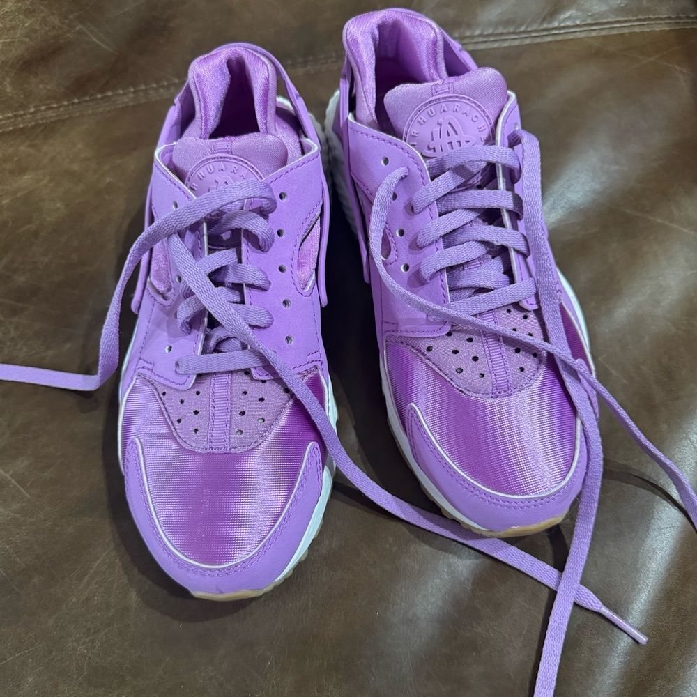 NEW NIKE Air Huarache running purple sneakers 6.5 - Picture 3 of 8